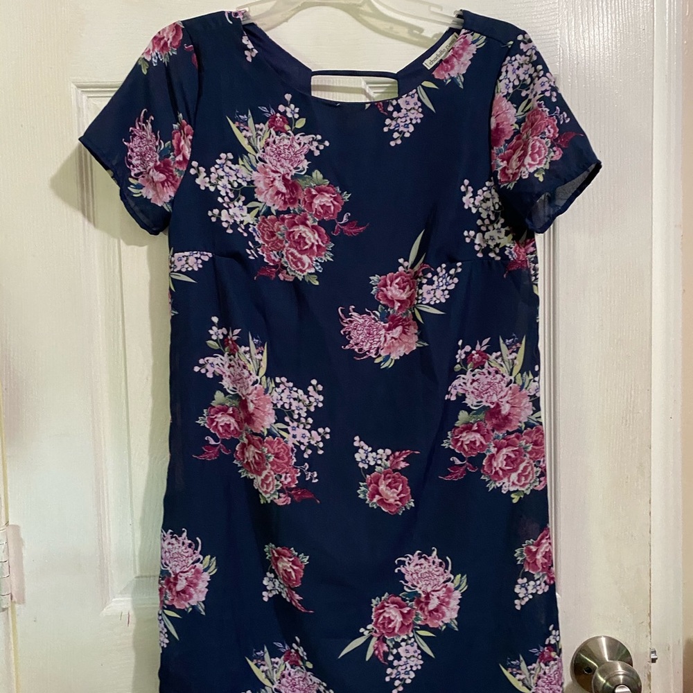 Size small 👗